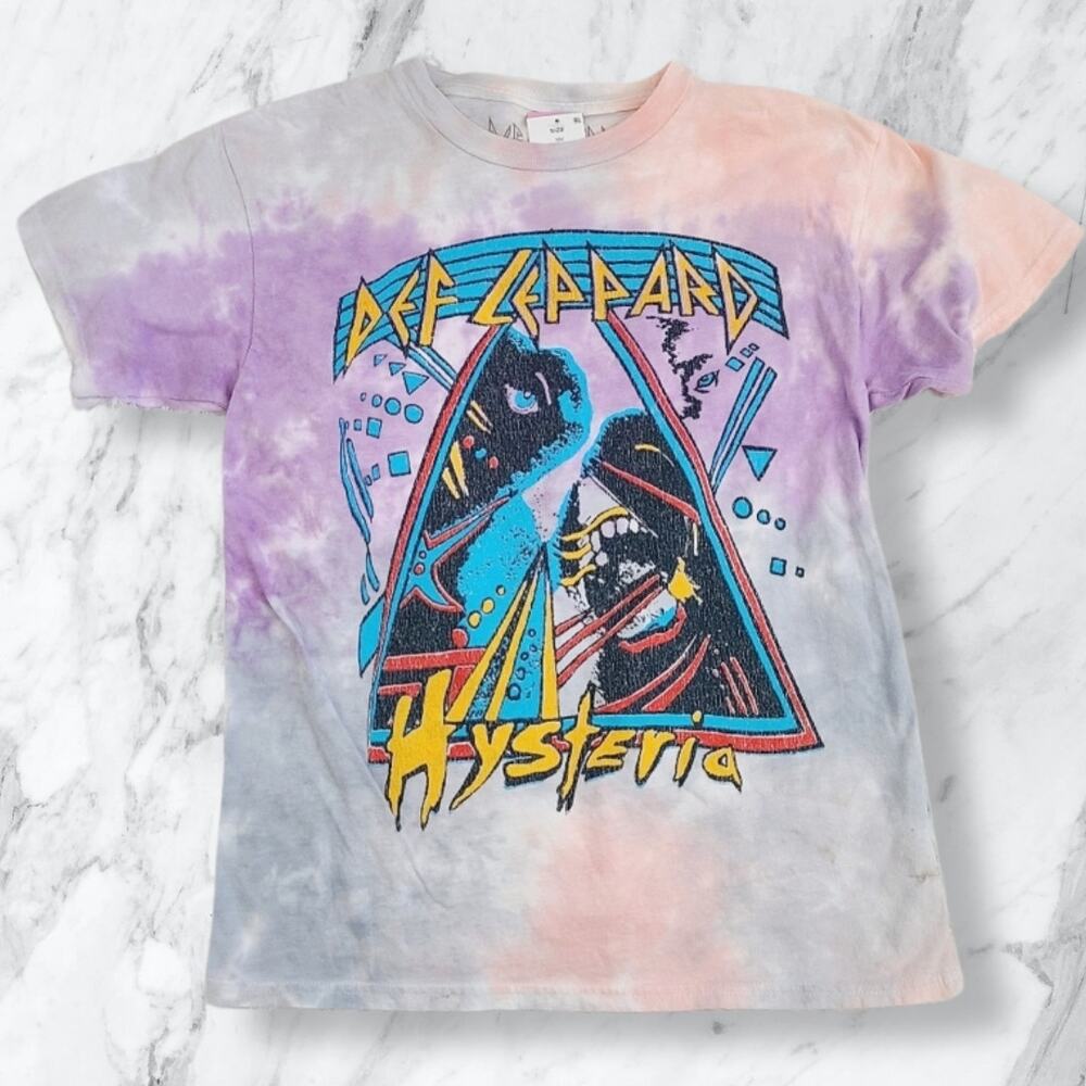 NWT Def Leppard NWT Pink Tie Dye Hysteria Graphic Band Tee Small - Picture 10 of 10